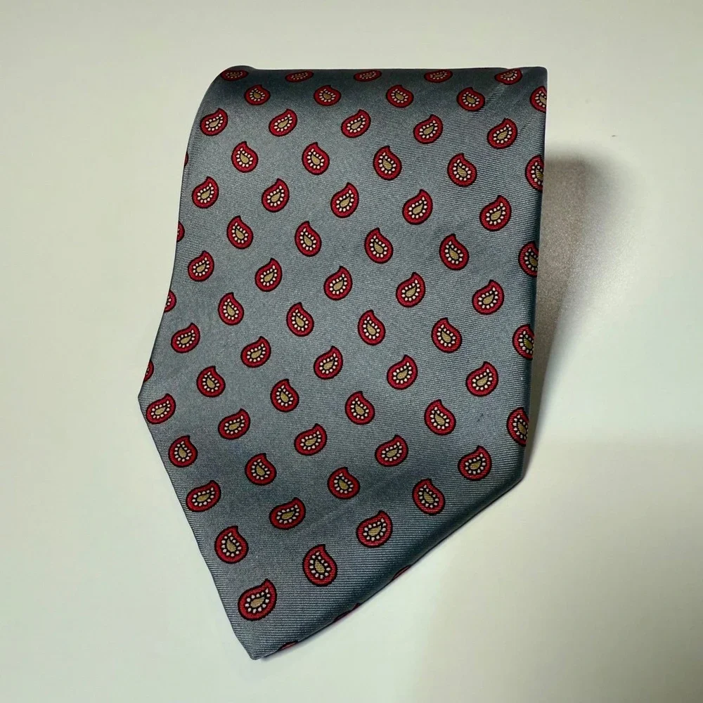 Valentino Giovanni Tie Mens OS Gray Red Paisley Silk Italian Luxury‎ Necktie